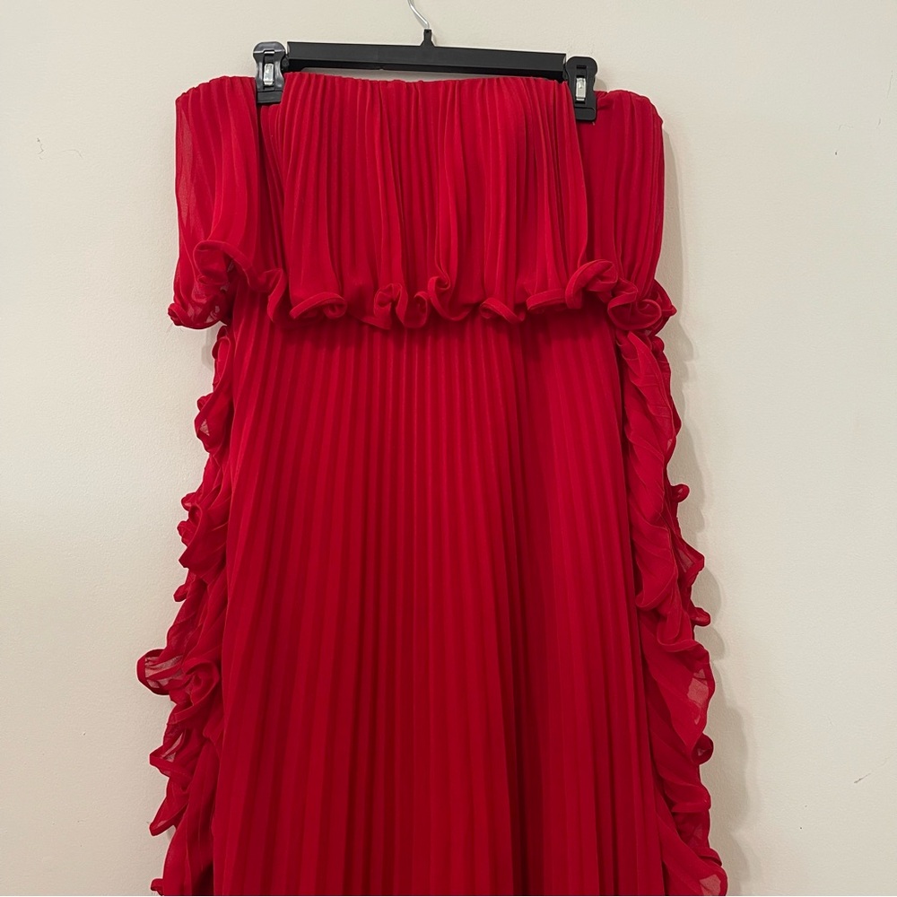 Badgley Mischka Strapless Pleated Ruffle Gown - Picture 7 of 14